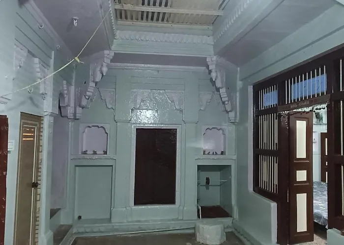 Feel Aesthetic Kashi Home Stay