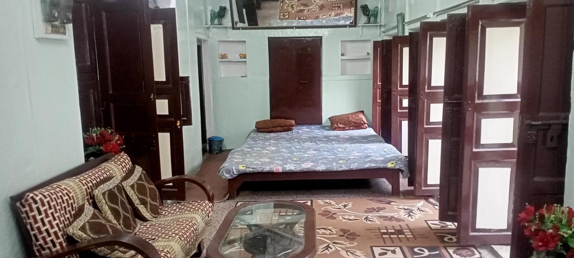Feel Aesthetic Kashi Guest house Varanasi