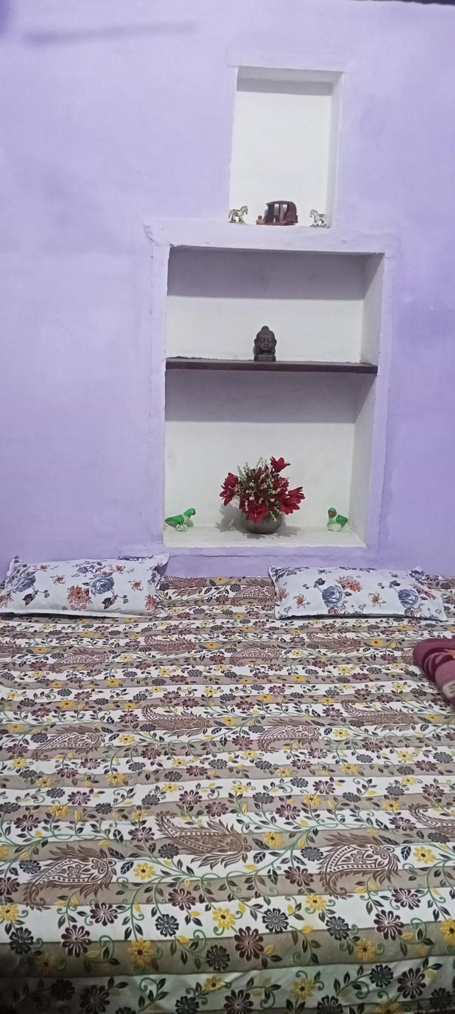 Feel Aesthetic Kashi Guest house